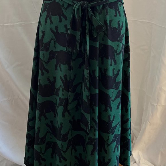 Modcloth Woman's Green/Black Elephant Day Parade Dress Sz LR - Picture 9 of 10